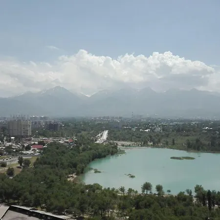 Apartment On Tole Bi Almaty Exterior photo