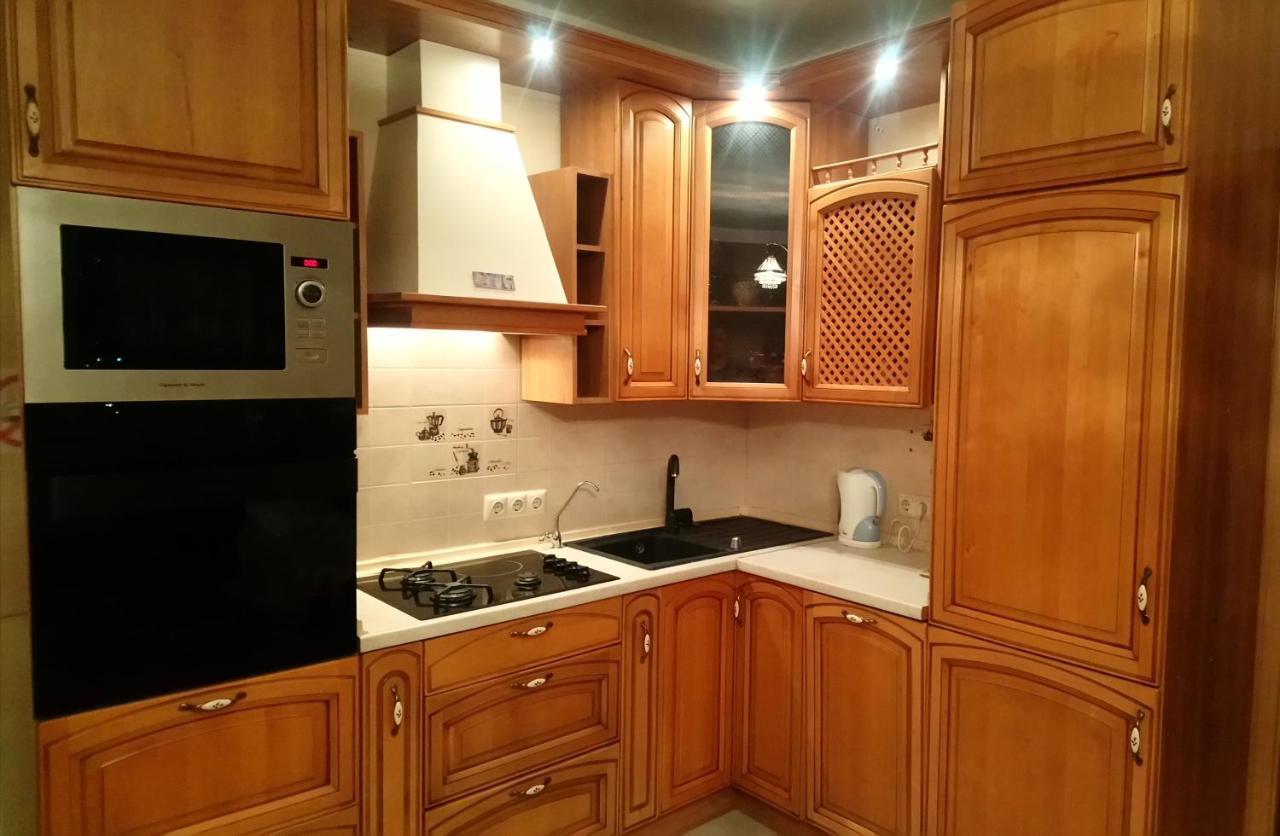 Apartment On Tole Bi Almaty